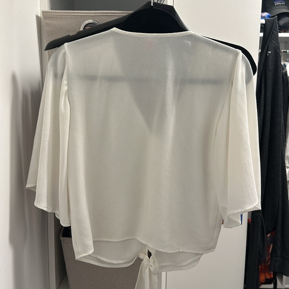 Vince Camuto Shirt with swing arms xxs - Picture 3 of 3